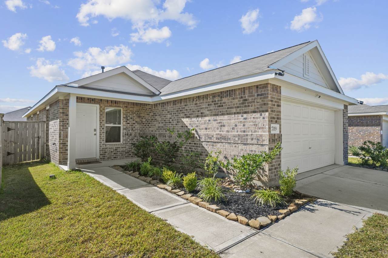 27019 Vista Field Drive - Photo 1