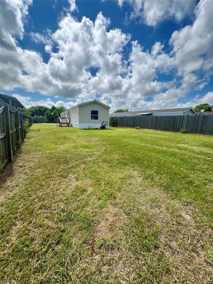 2523 Oyster Creek Bend - Photo 1