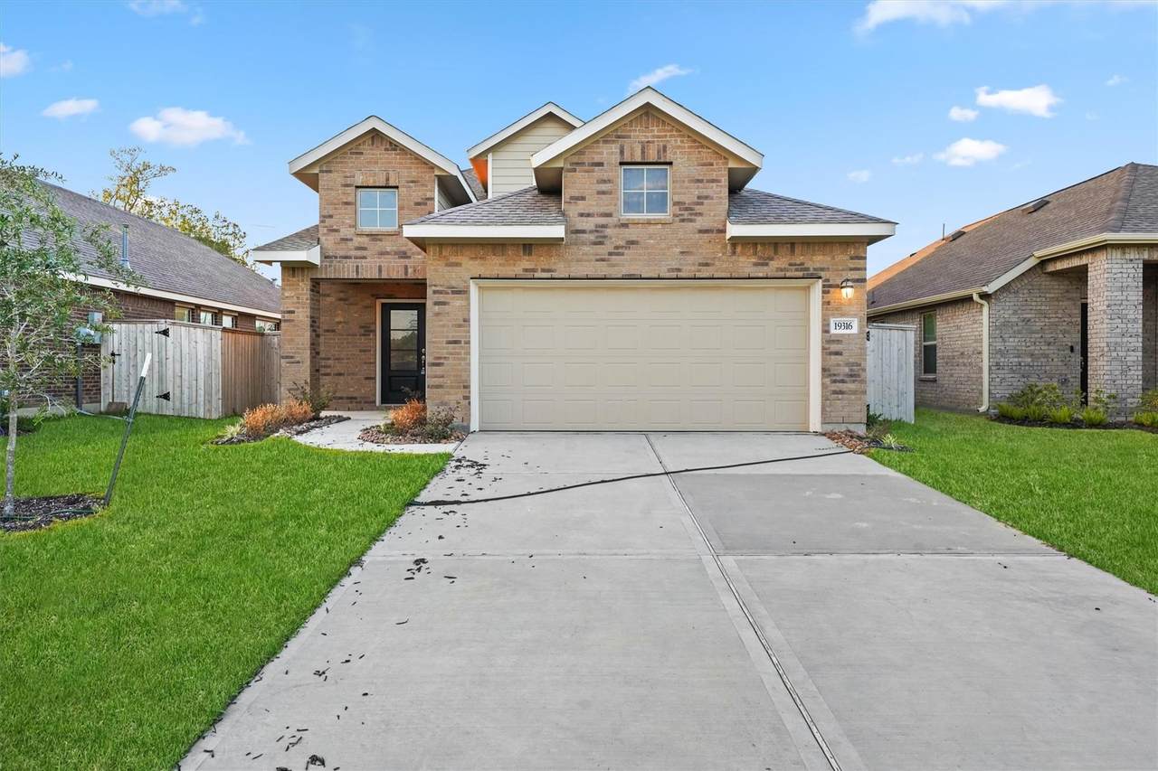 19316 Villa Mesa Drive - Photo 1