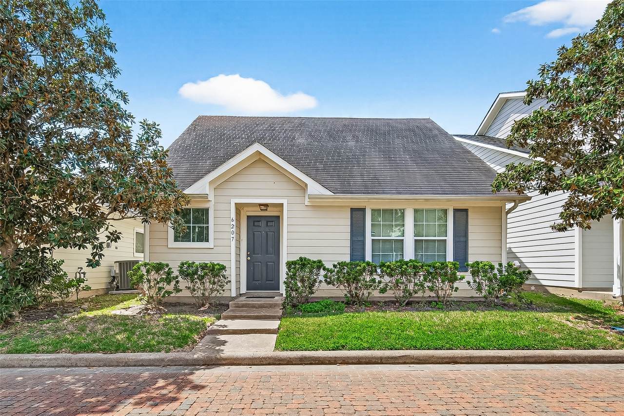 6207 Lone Prairie Way - Photo 1