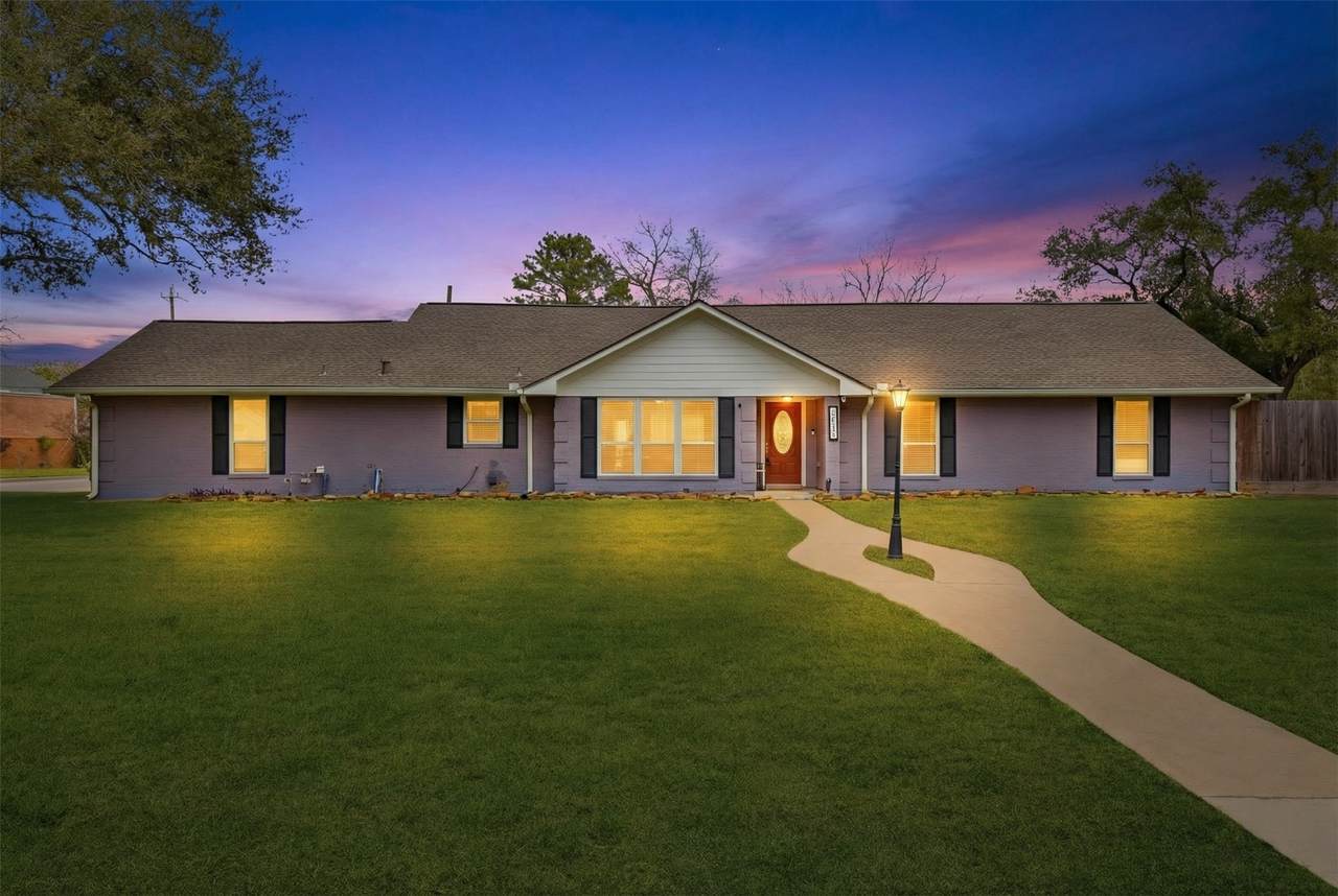 15526 Jersey Drive - Photo 1