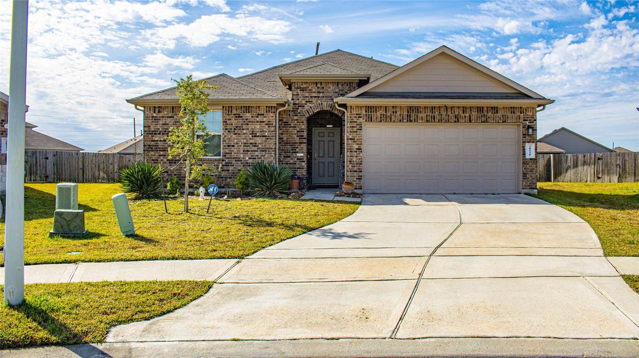 20520 Vaughn Forest Court - Photo 1