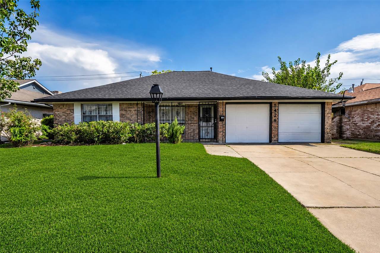 5426 Fairgreen Lane - Photo 1