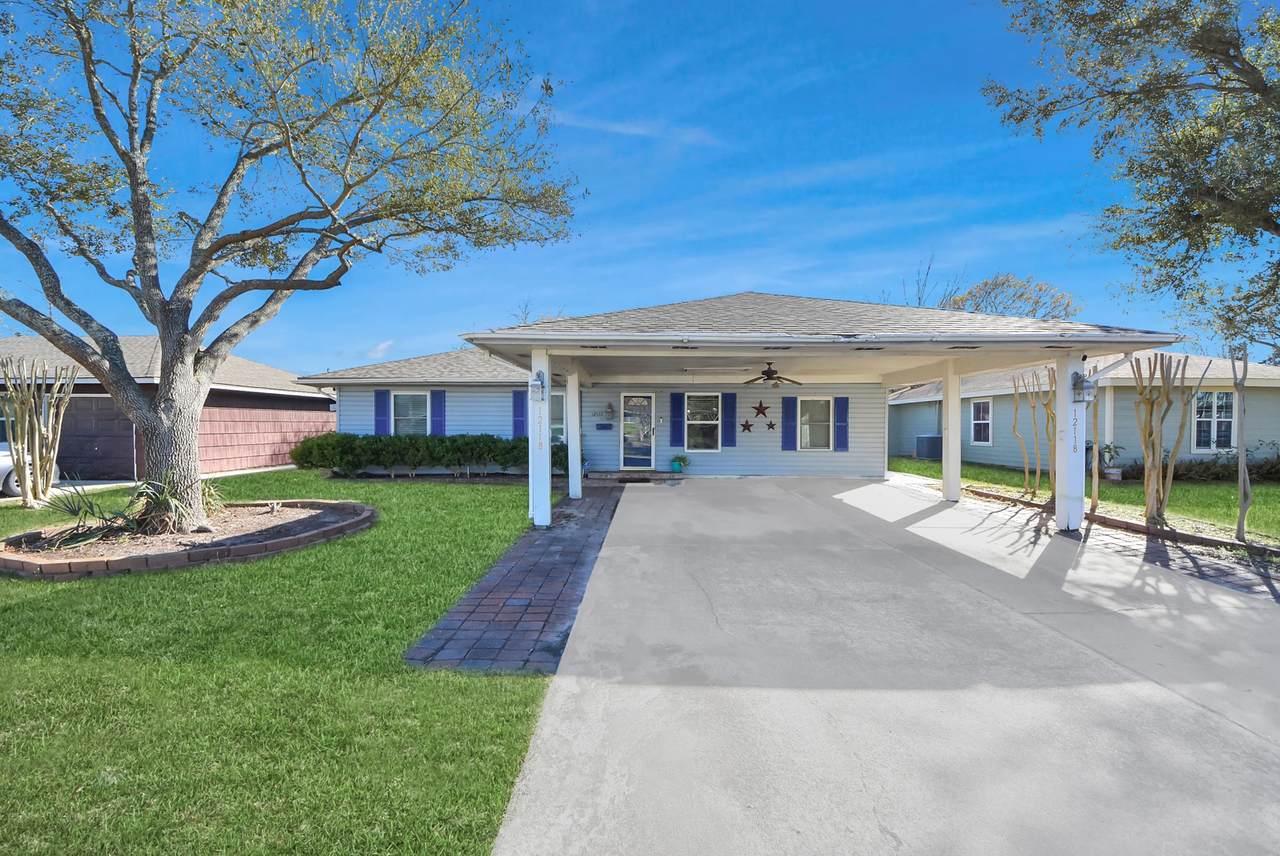 12118 Palmbeach Street - Photo 1