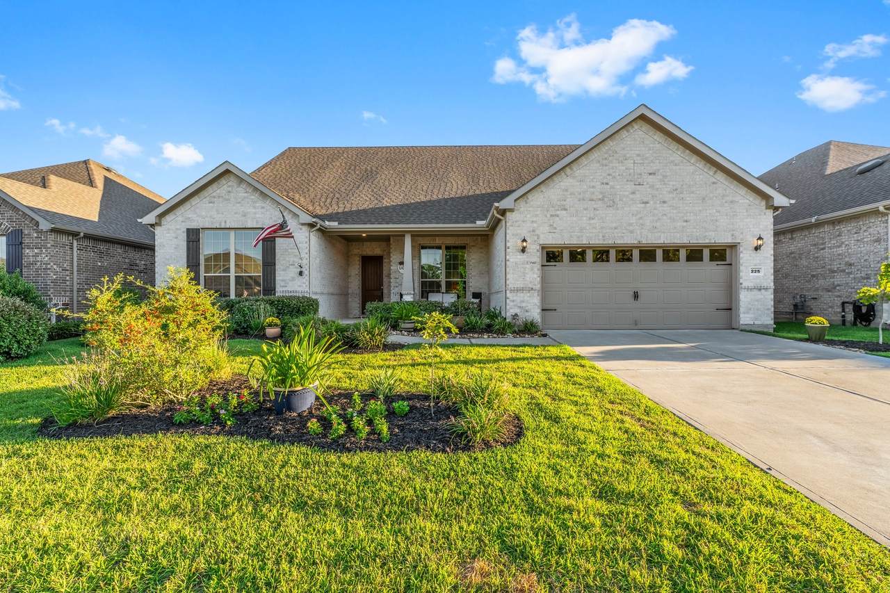 225 Fox Trotter - Photo 1