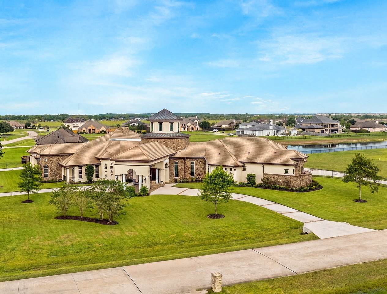 418 Lakeview Boulevard - Photo 1