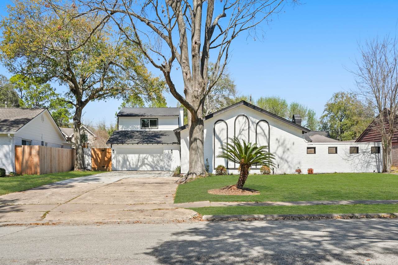 10722 Lynbrook Drive - Photo 1