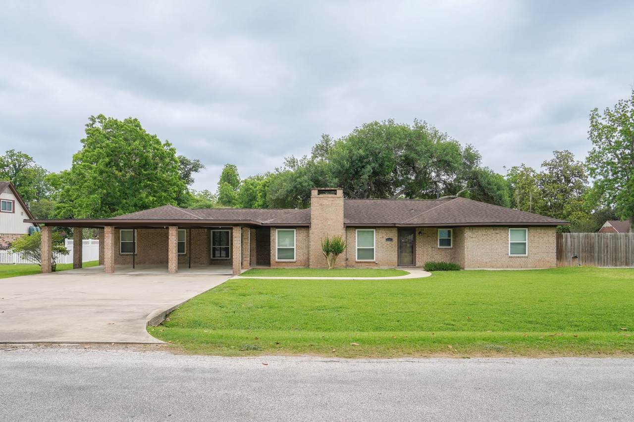 115 Neal Road - Photo 1