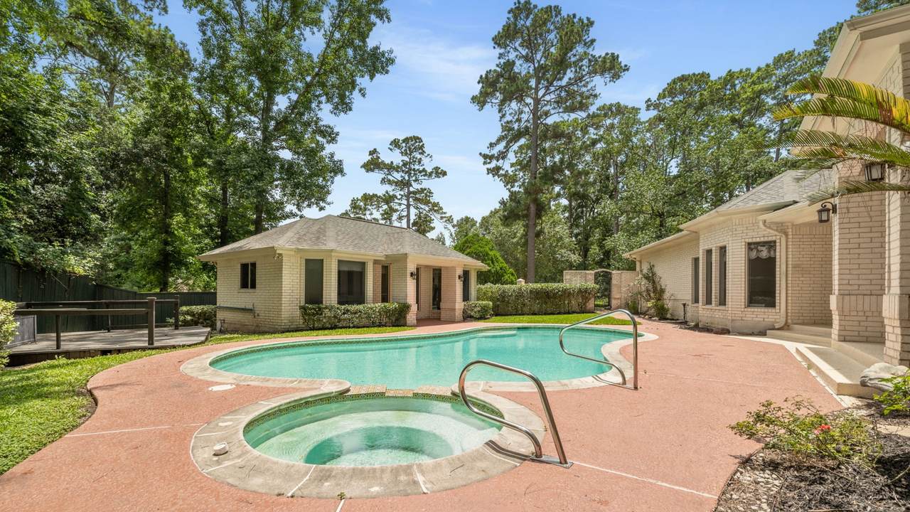 3514 Cypress Point Circle - Photo 1