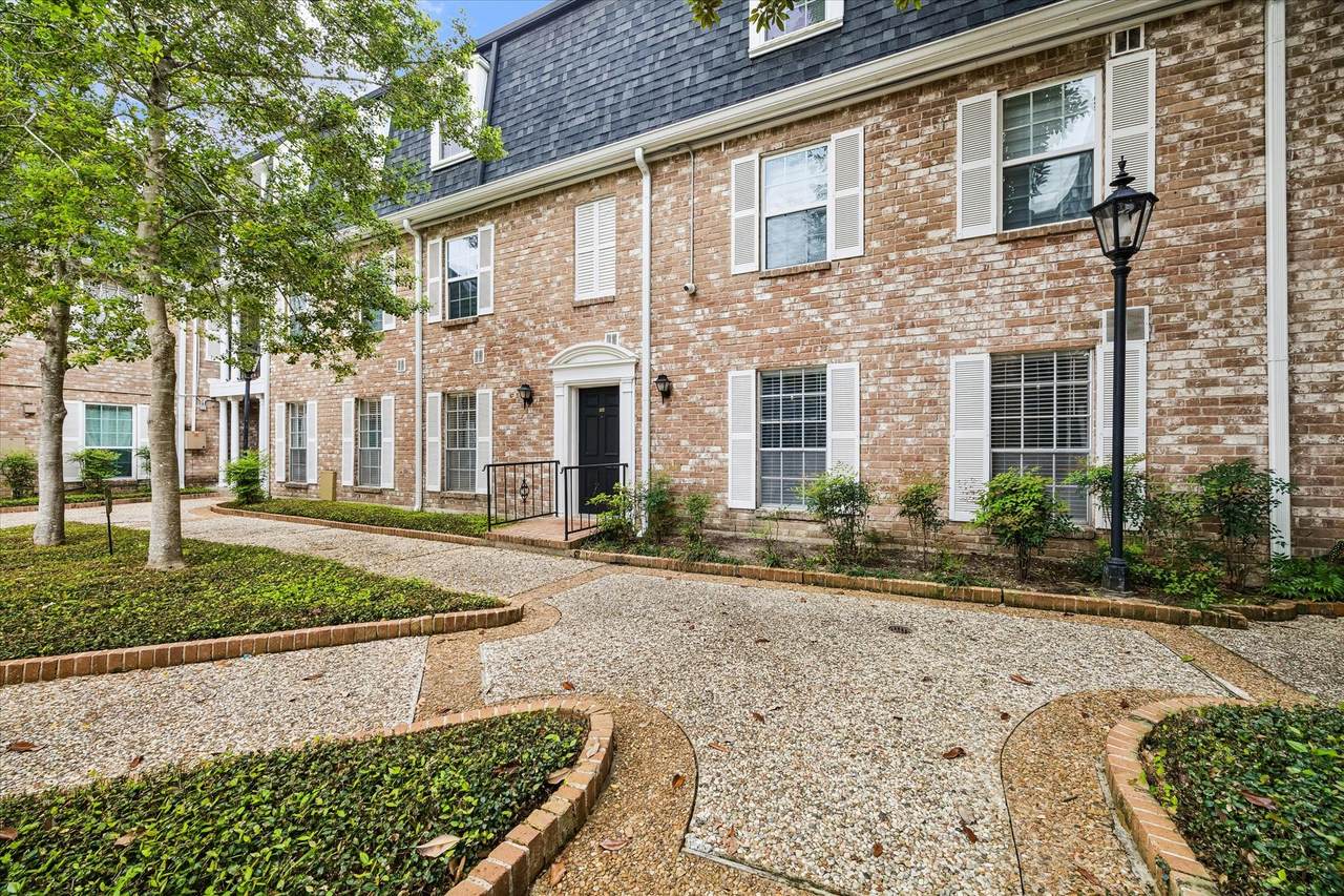 357 Post Oak Lane - Photo 1