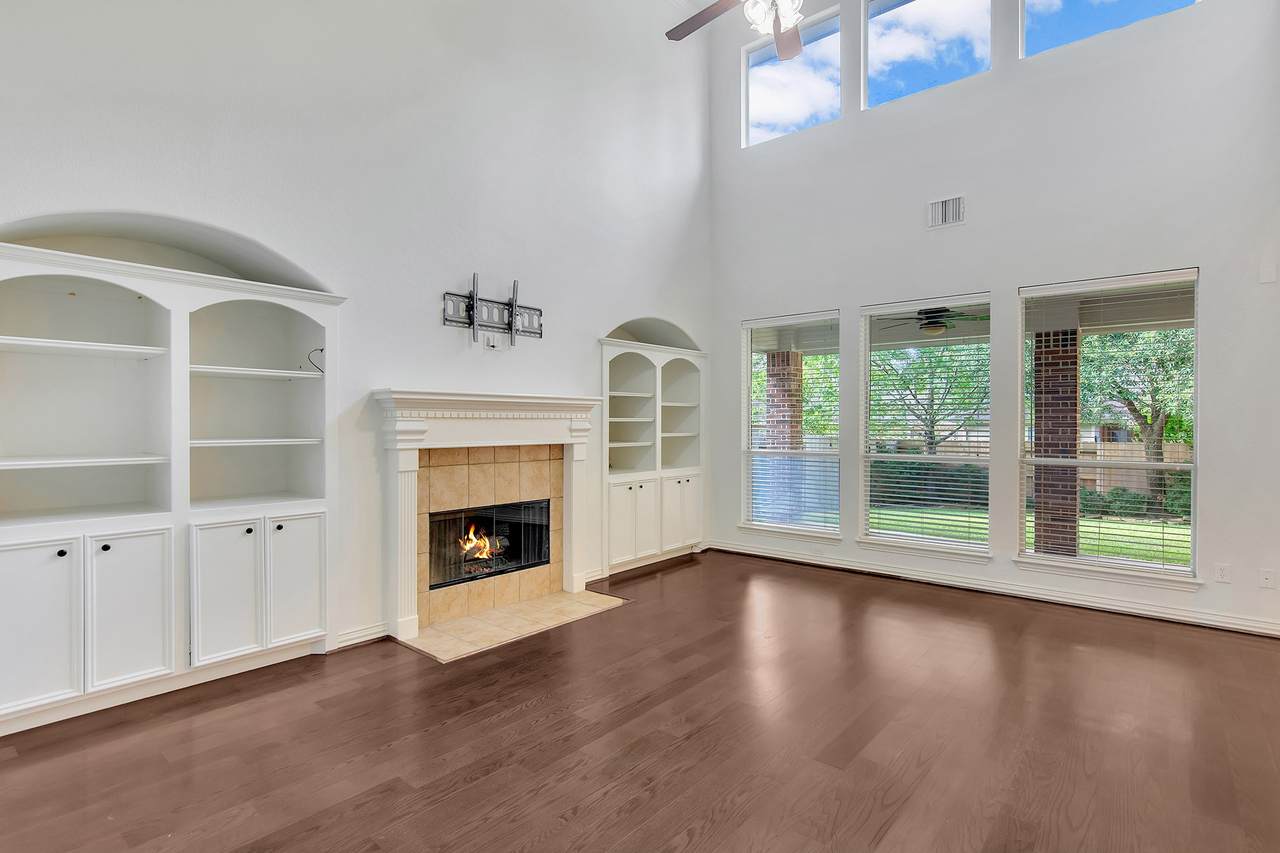 27 Frontera - Photo 1