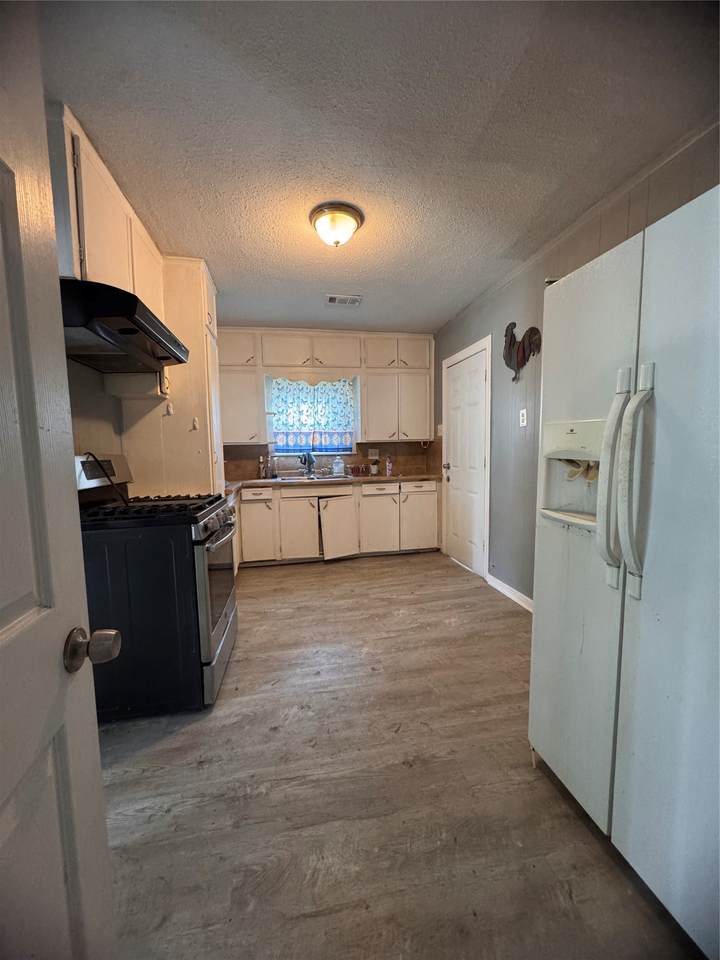 2106 Utah Street - Photo 1