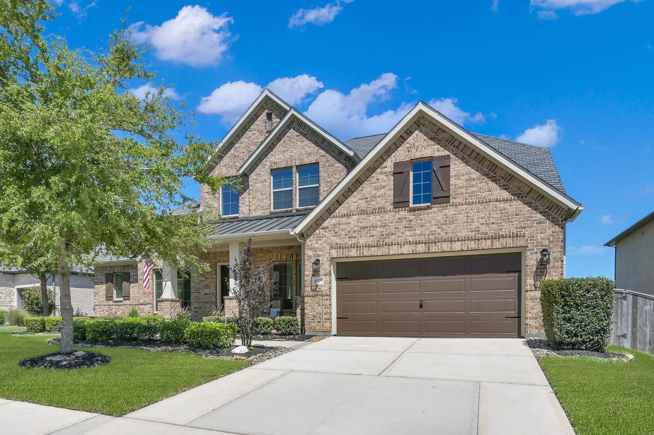 4906 Tres Lagos Drive - Photo 1