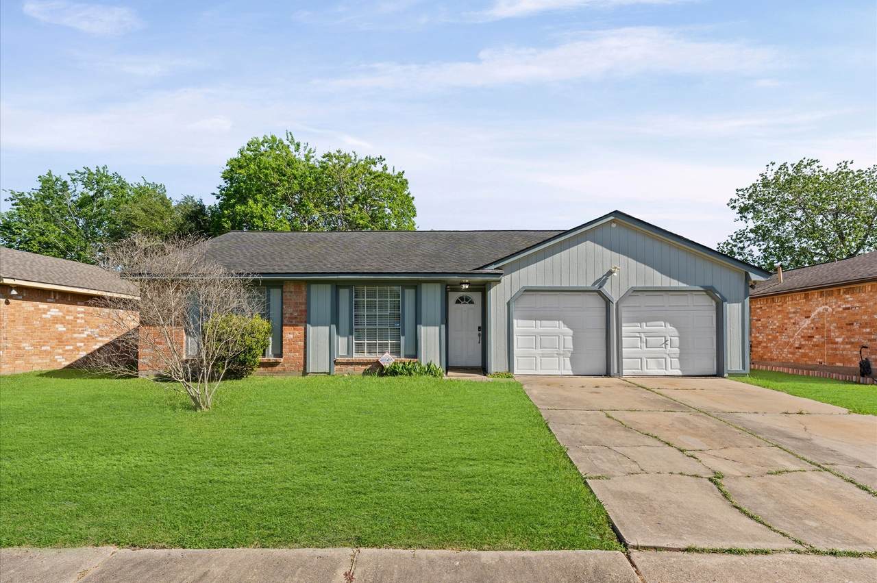 1810 Green Star Drive - Photo 1