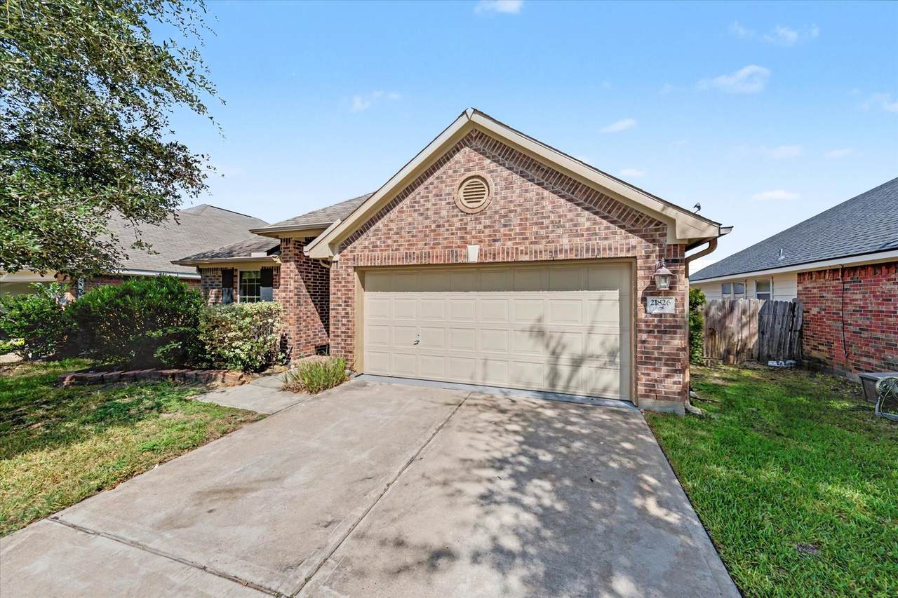 21826 Saragosa Pond Lane - Photo 1