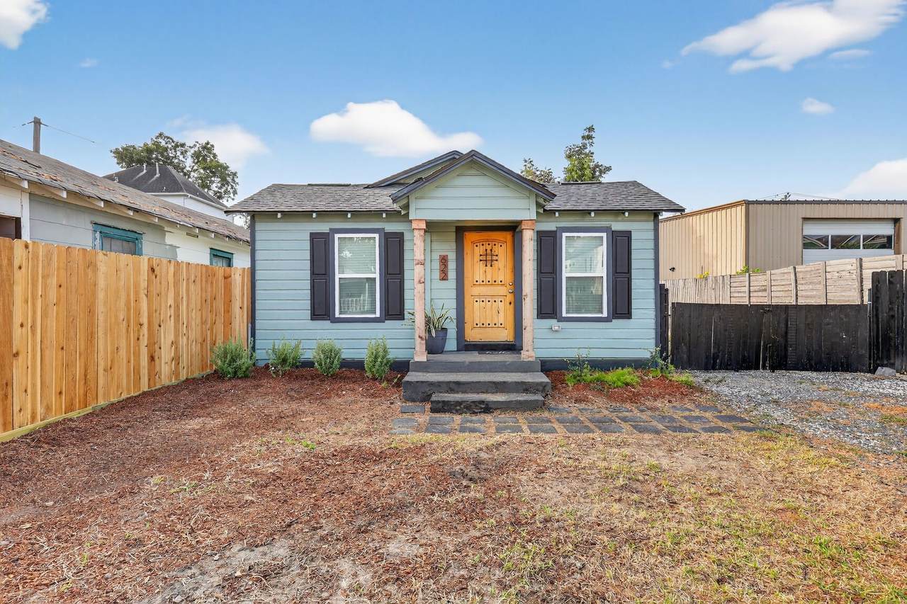 622 27th Street - Photo 1