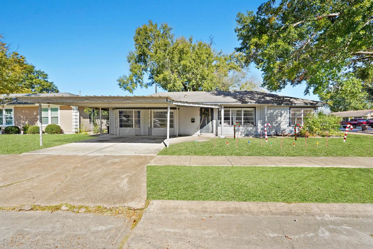 1217 Gary Avenue - Photo 1