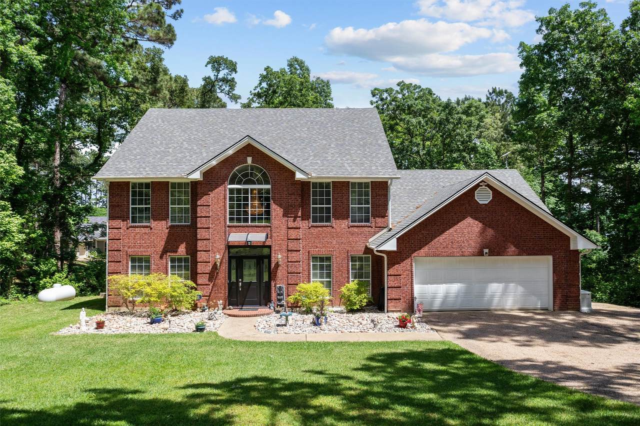 590 Shoreline Drive - Photo 1