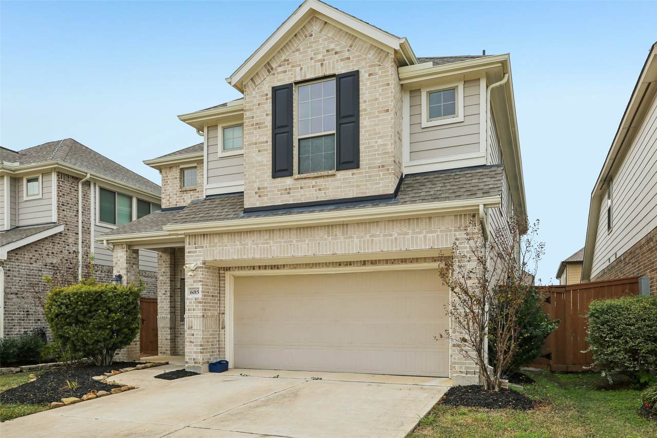 6015 Bridle Gate Trail - Photo 1