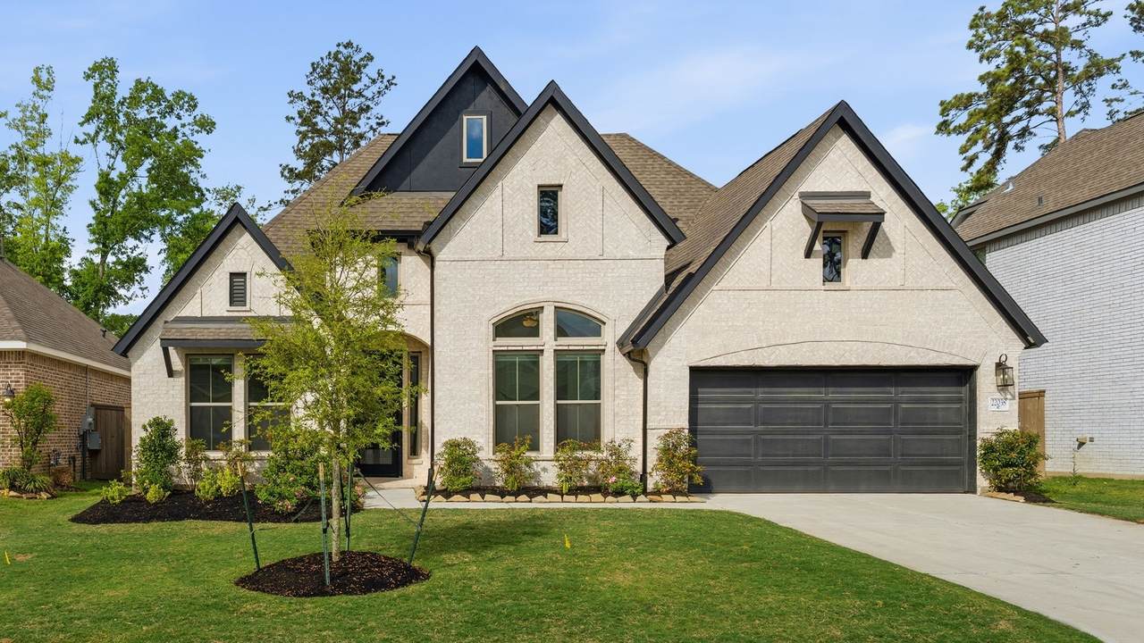 22038 Gateway Arch Drive - Photo 1