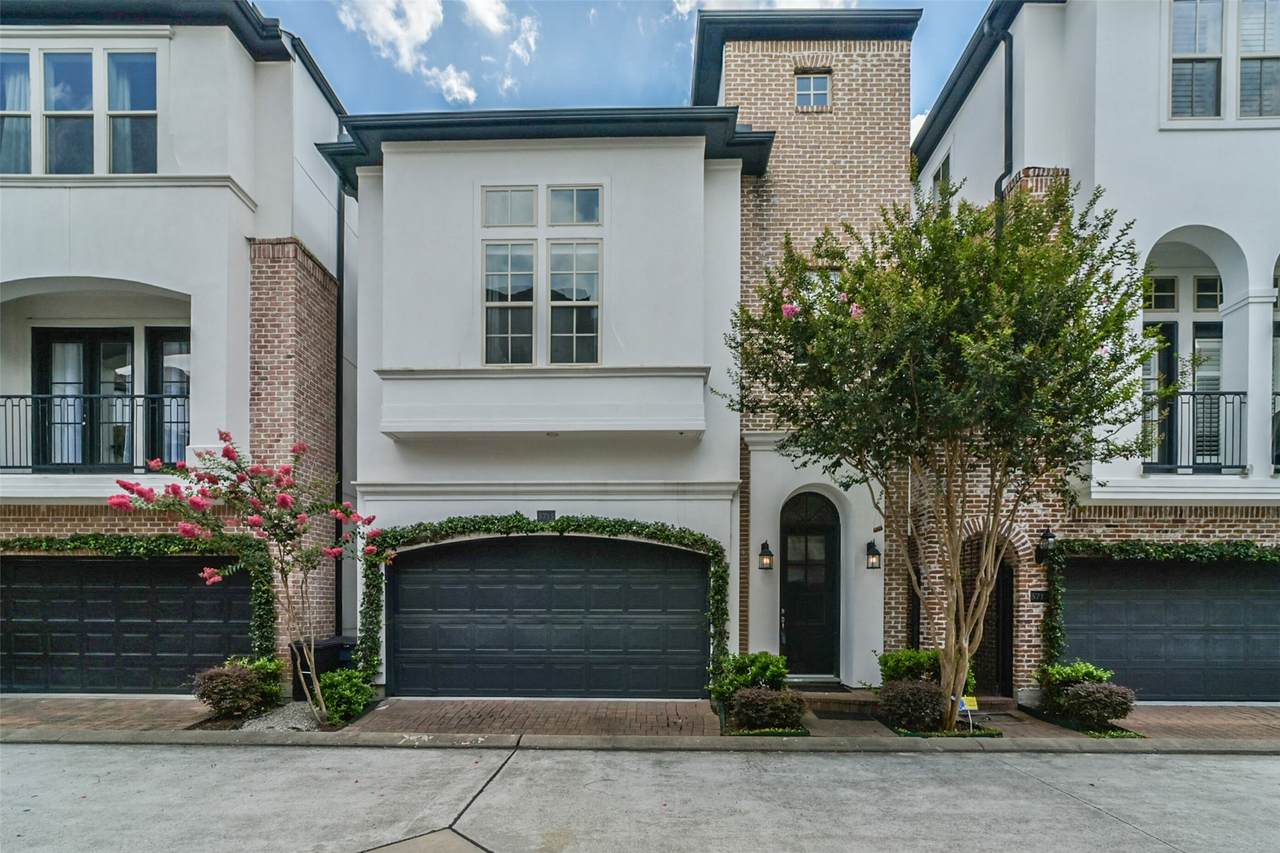 5715 Arabelle Lake Street - Photo 1