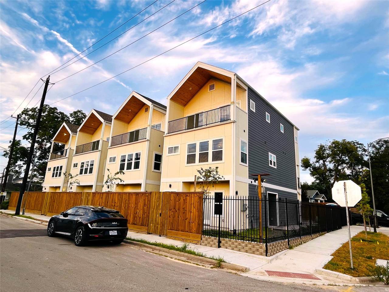 3104 Arlington Street - Photo 1