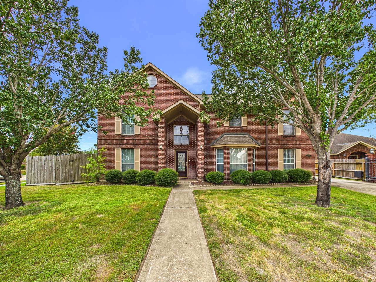 3604 Briscoe - Photo 1
