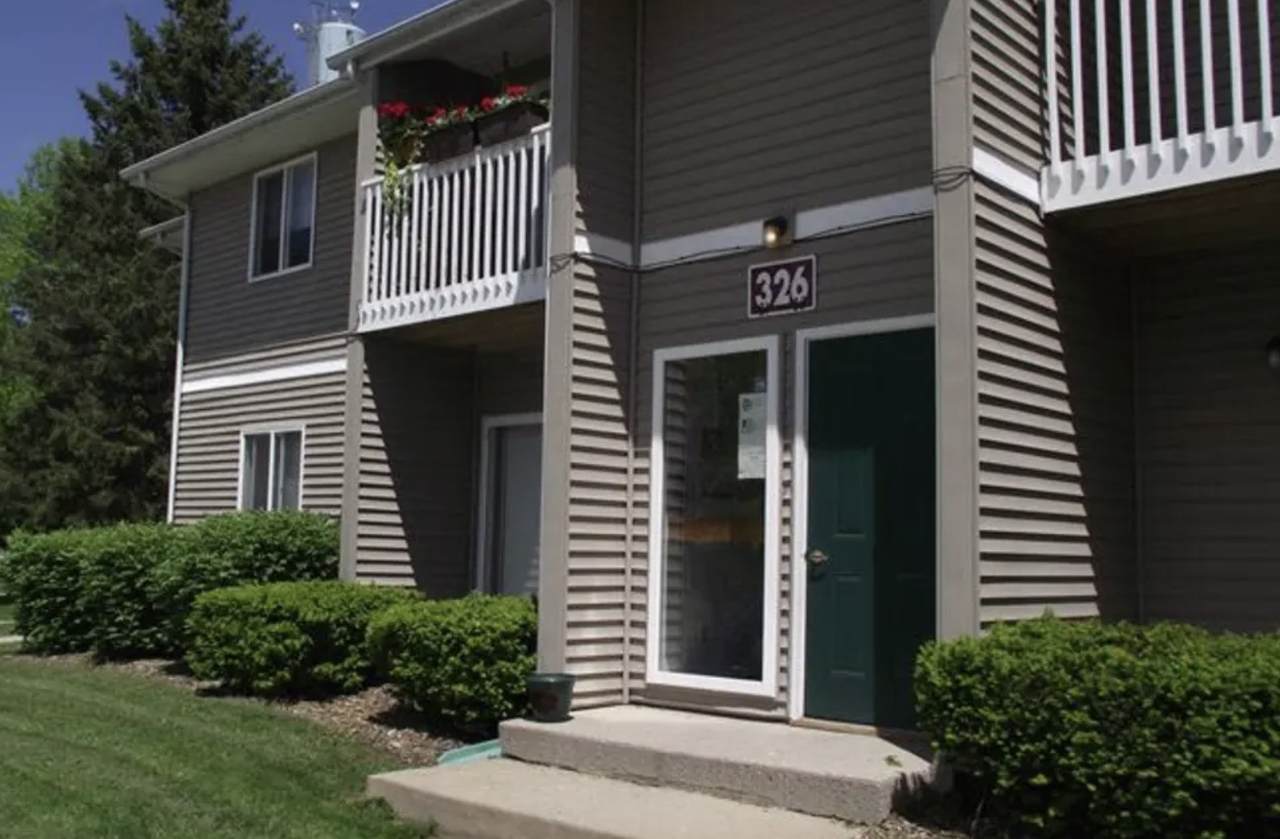 378 Poplar St , Mi - Photo 1