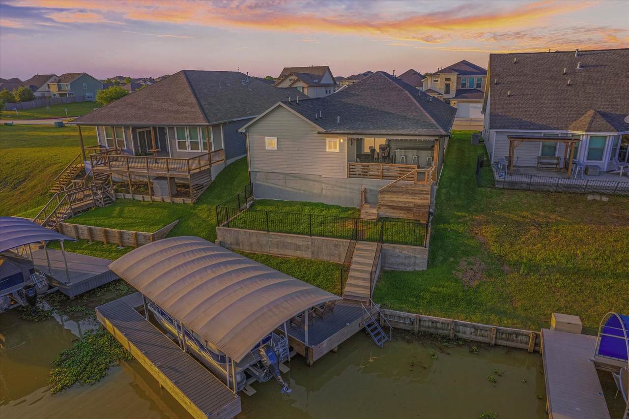 10737 Lake Mist Lane - Photo 1