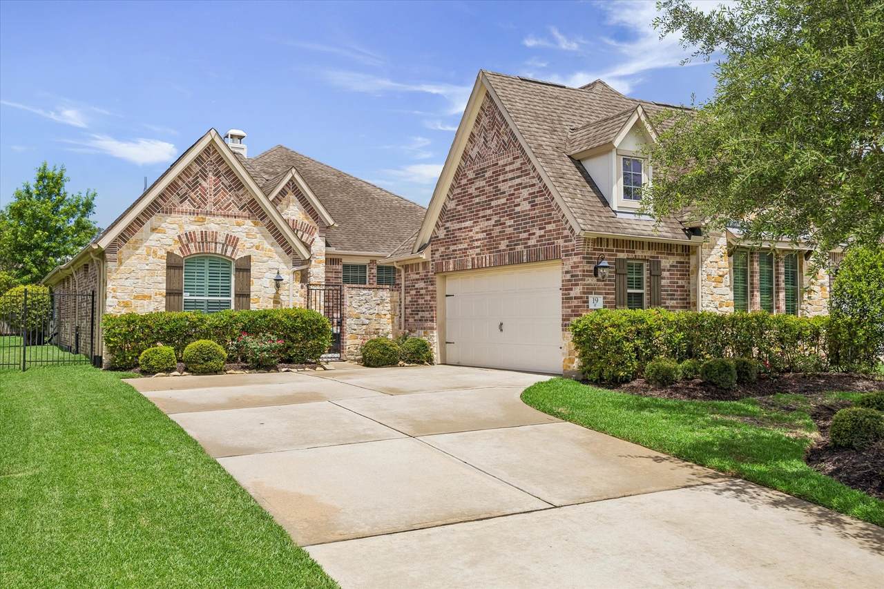 19 Peace Tree Way - Photo 1