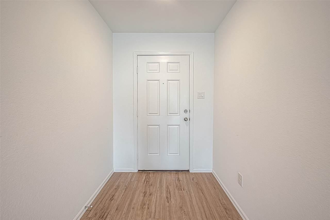 https://bt-photos.global.ssl.fastly.net/harmls/1280_boomver_1_39776765-2.jpg