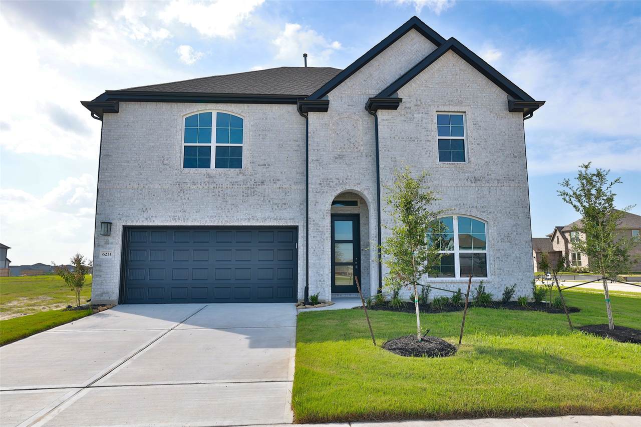 6231 Greenville Drive - Photo 1