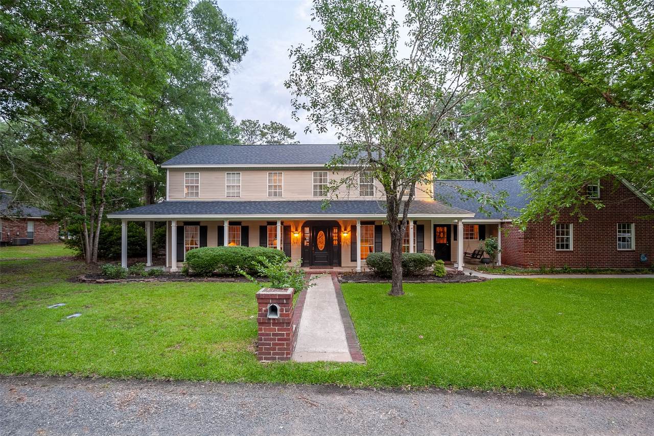 415 Neches Court - Photo 1