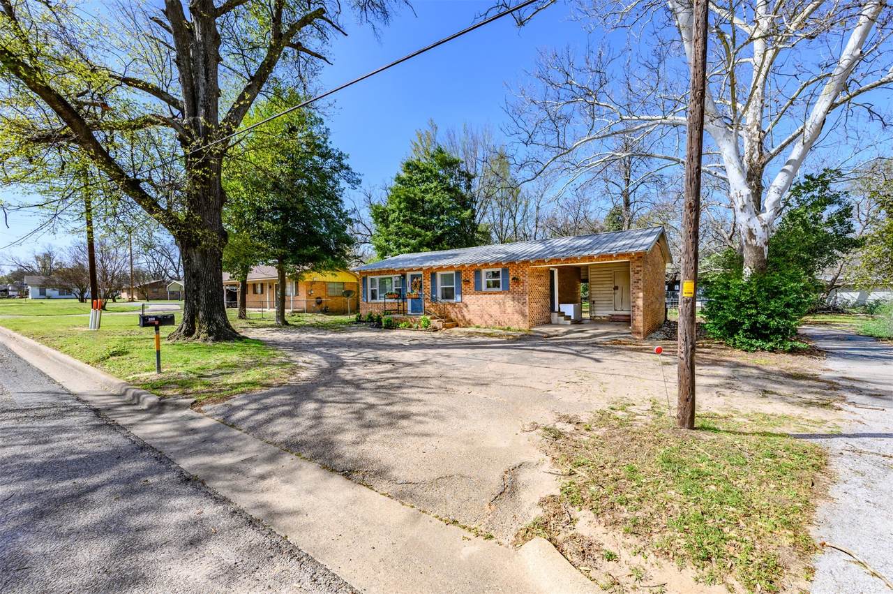 506 Main Street - Photo 1