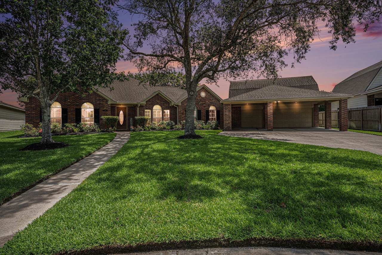 400 Scarlet Sage Drive - Photo 1