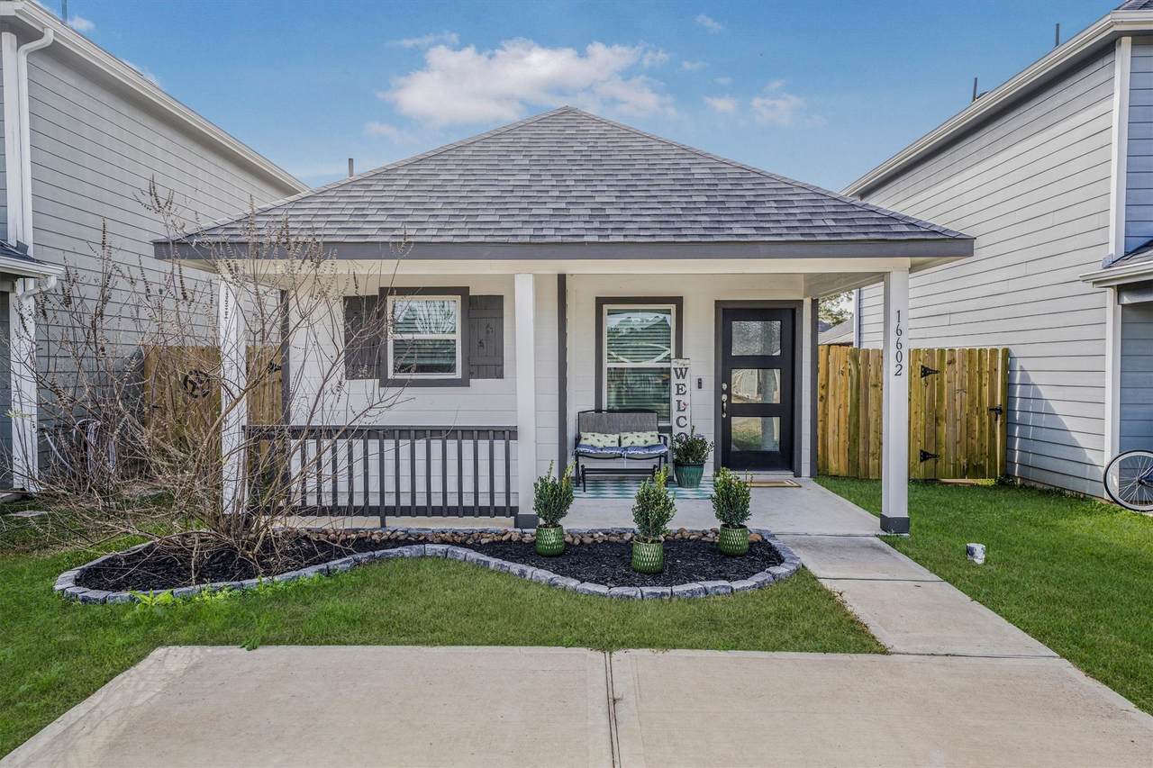 16602 Colleen Place - Photo 1