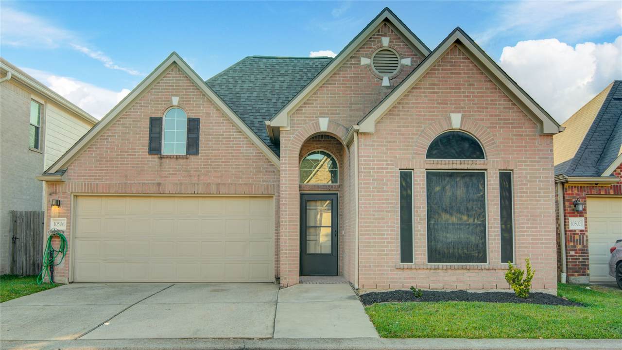 10506 Pleasant Villas Lane - Photo 1