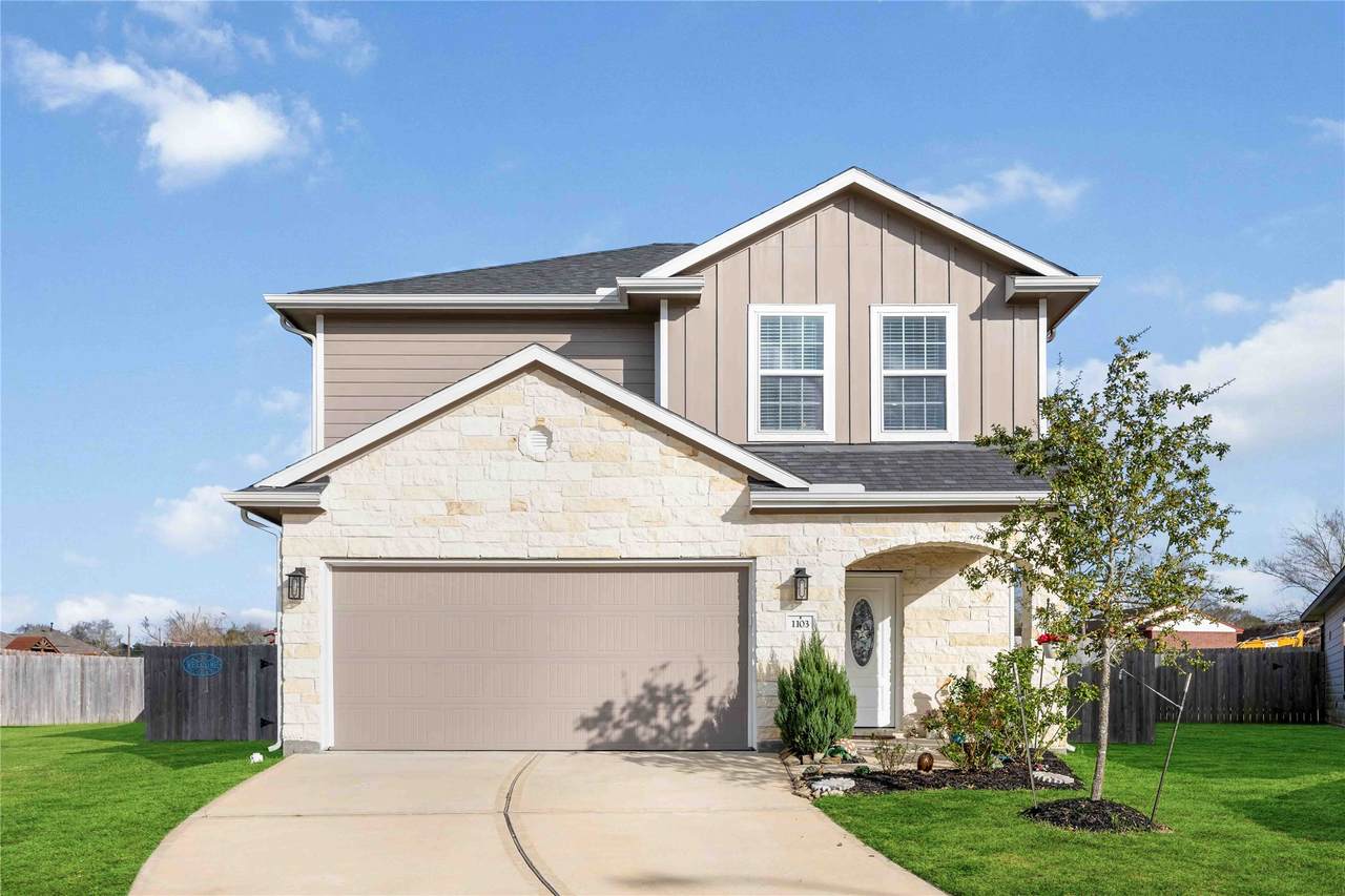 1103 Magnolia Branch Lane - Photo 1