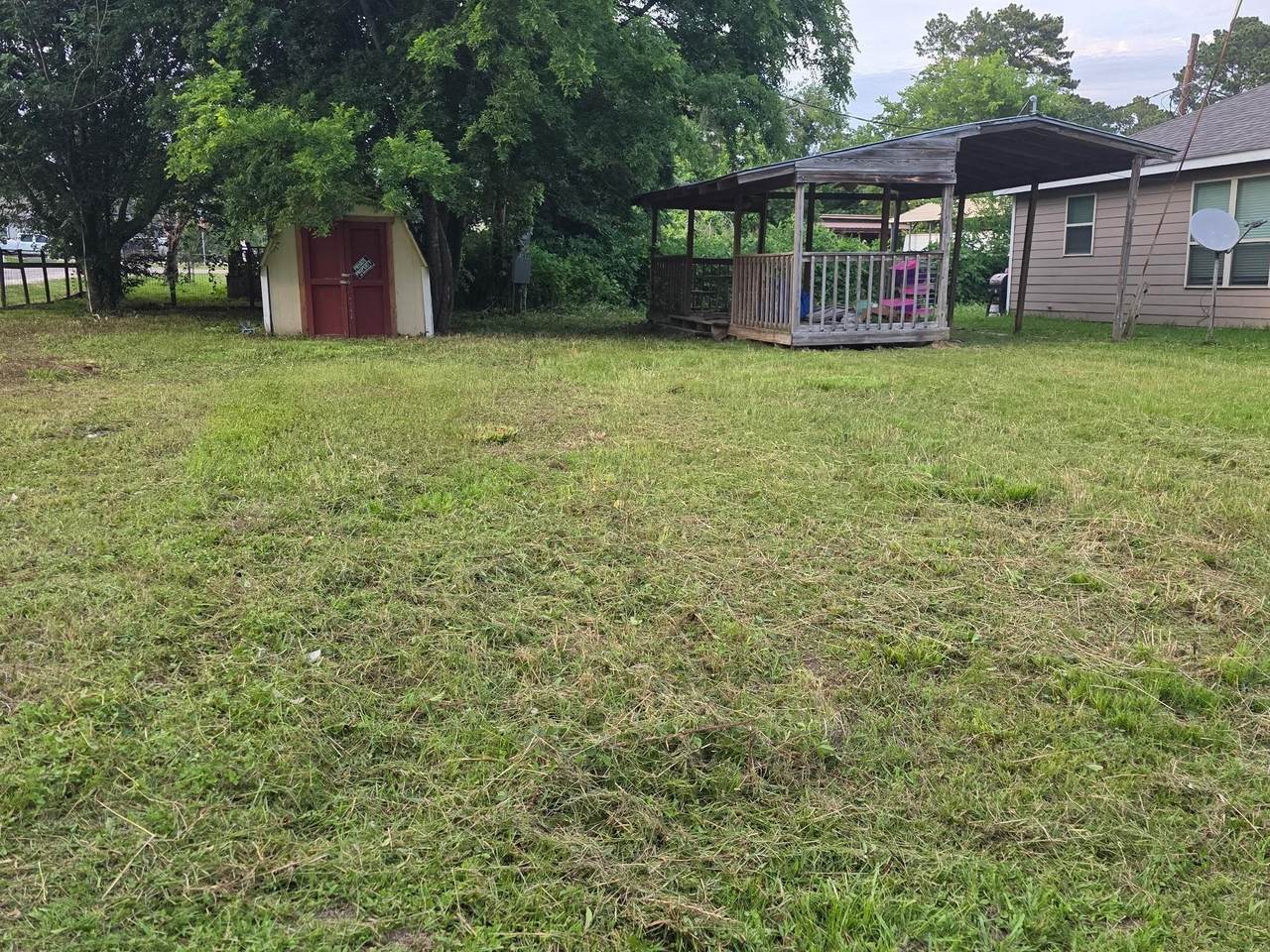 11369 Underwood - Photo 1