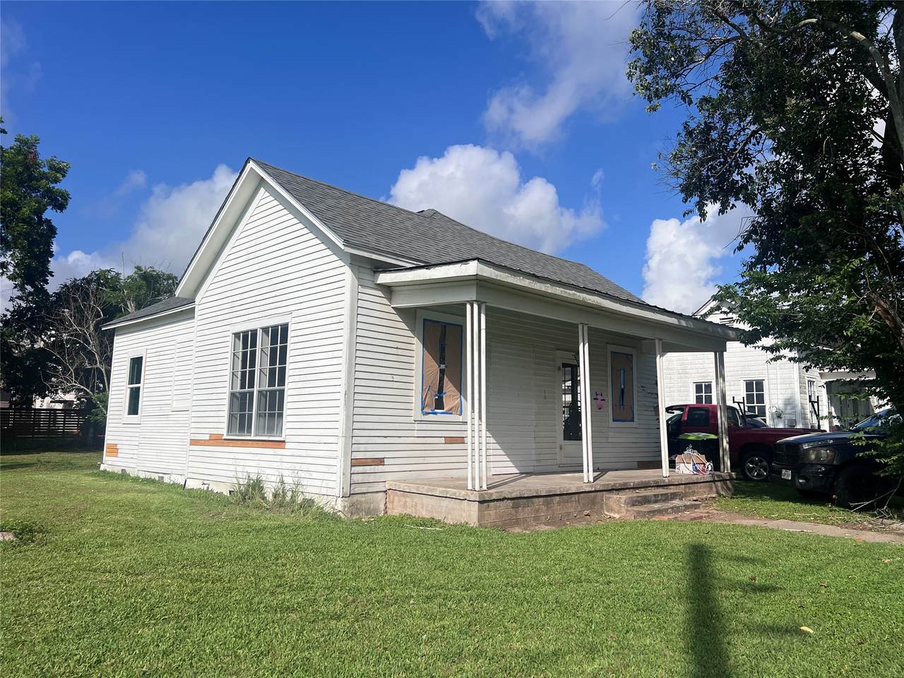 501 Caney Street - Photo 1