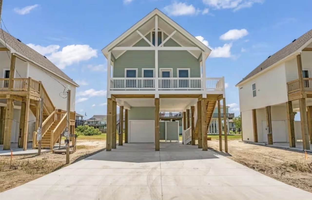 973 Alberdie Drive - Photo 1