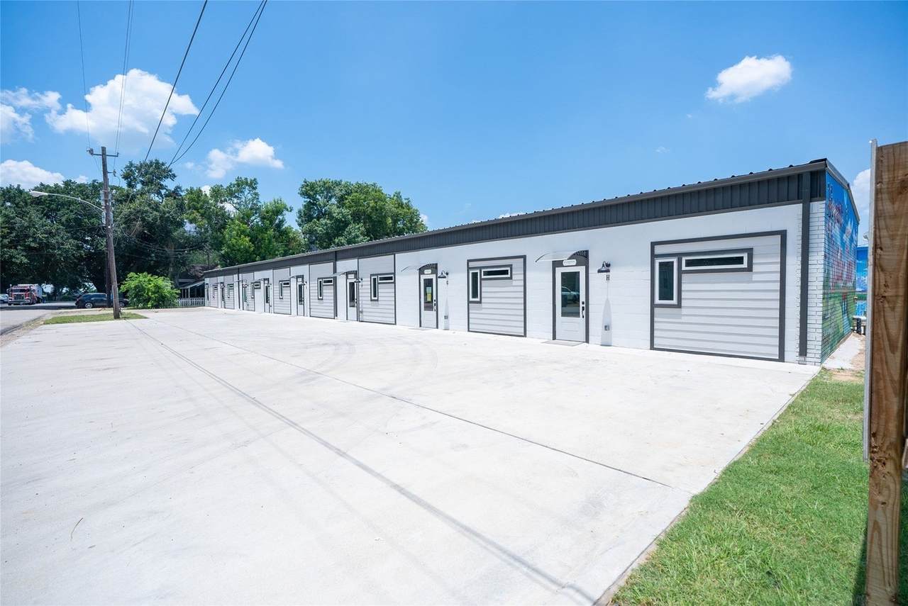 2612 Castle Street - Photo 1