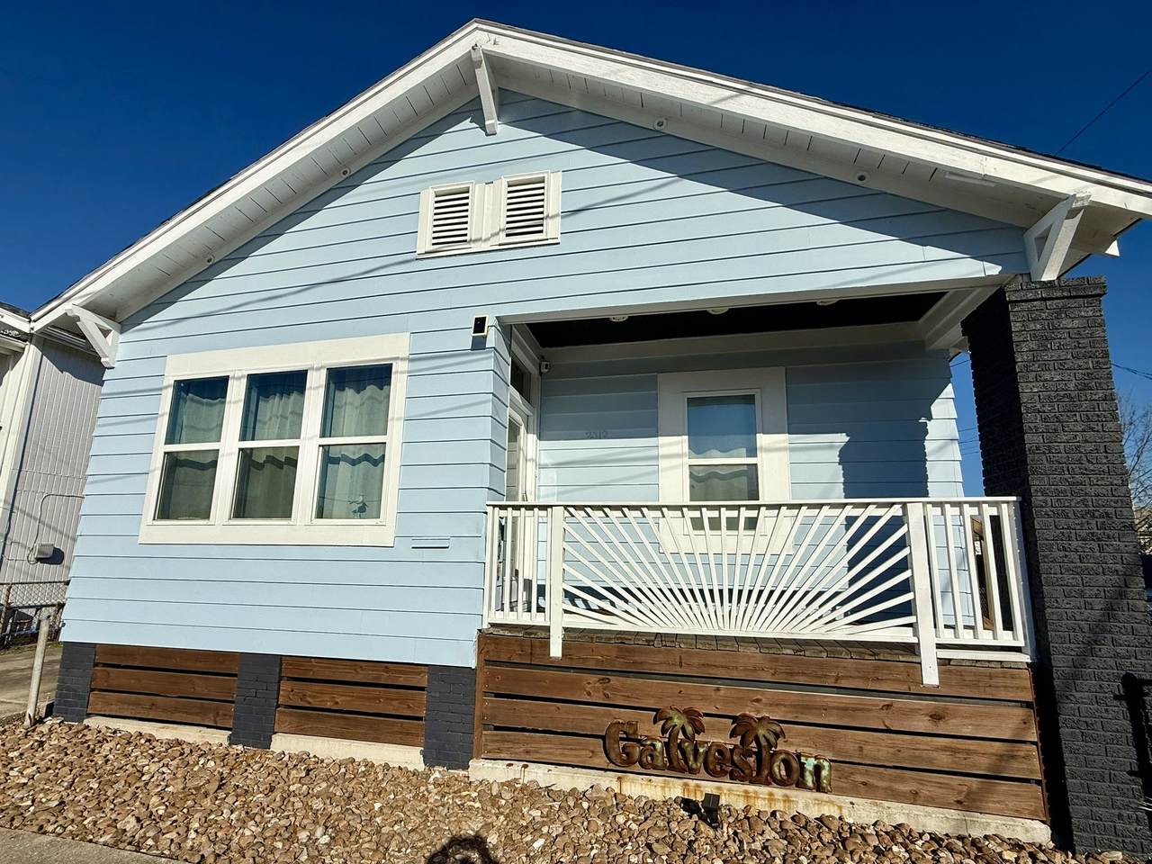 2312 37th Street - Photo 1