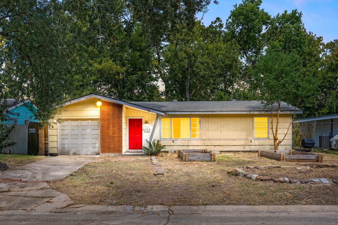 422 Surratt Drive - Photo 1