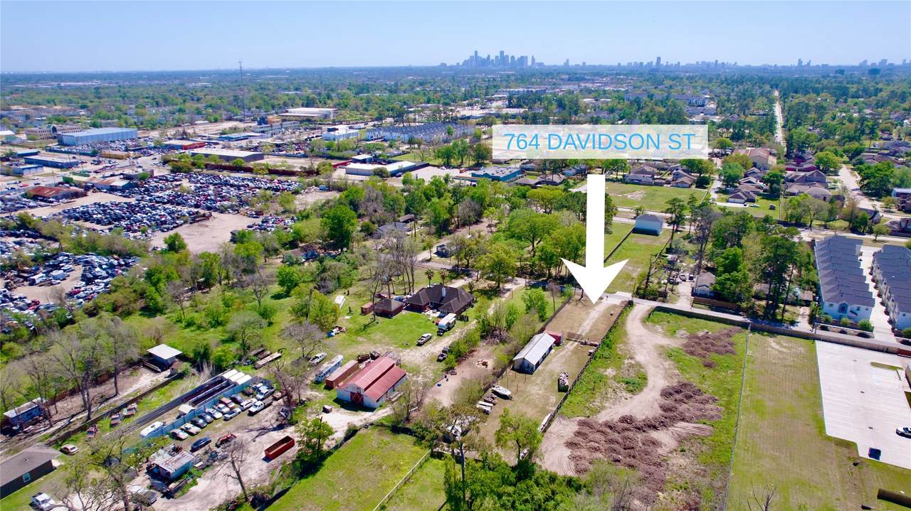 764 Davidson Street - Photo 1