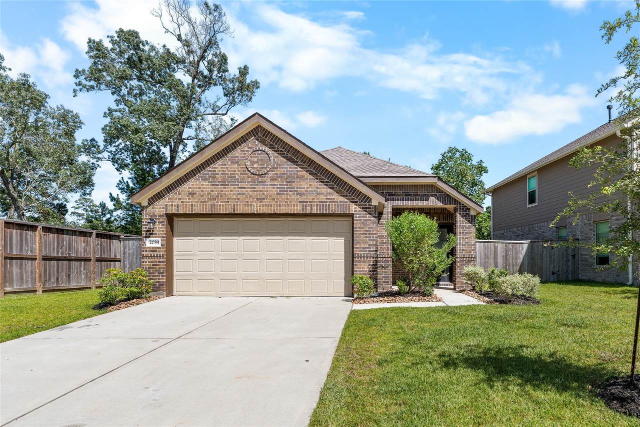 2039 Barrett Gables Drive - Photo 1