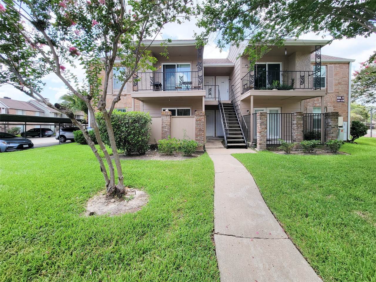 2800 Jeanetta - Photo 1