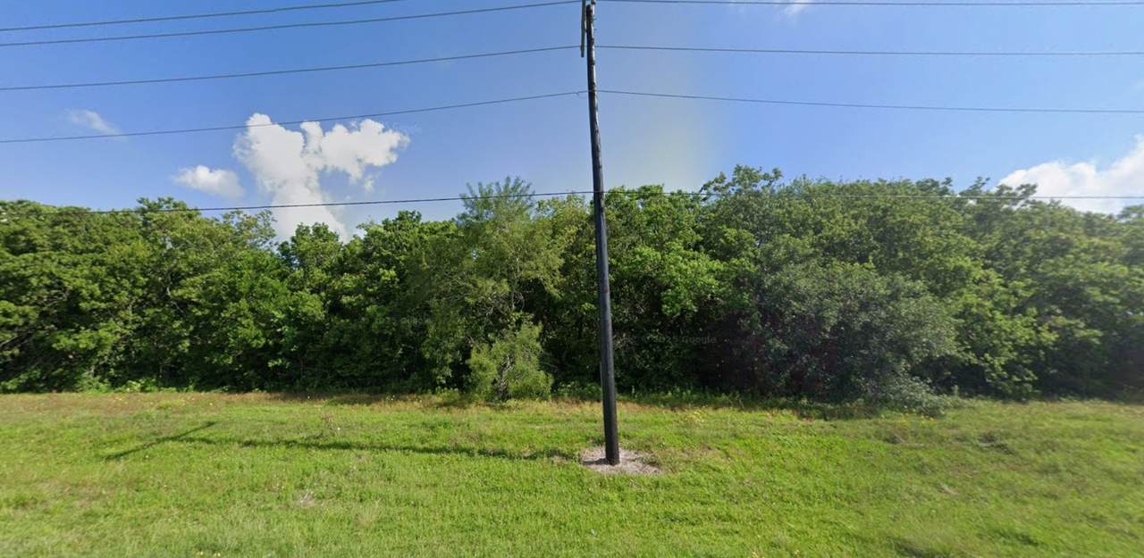 39 2nd Avenue - Photo 1