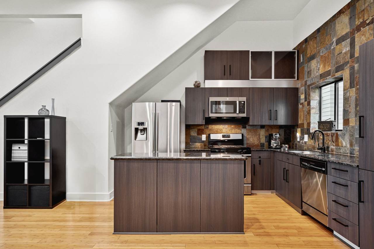 2010 Blodgett Street - Photo 1