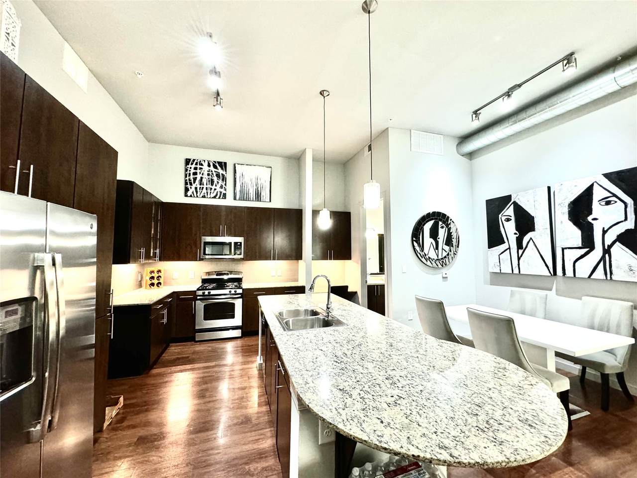 2525 Mccue St Road - Photo 1